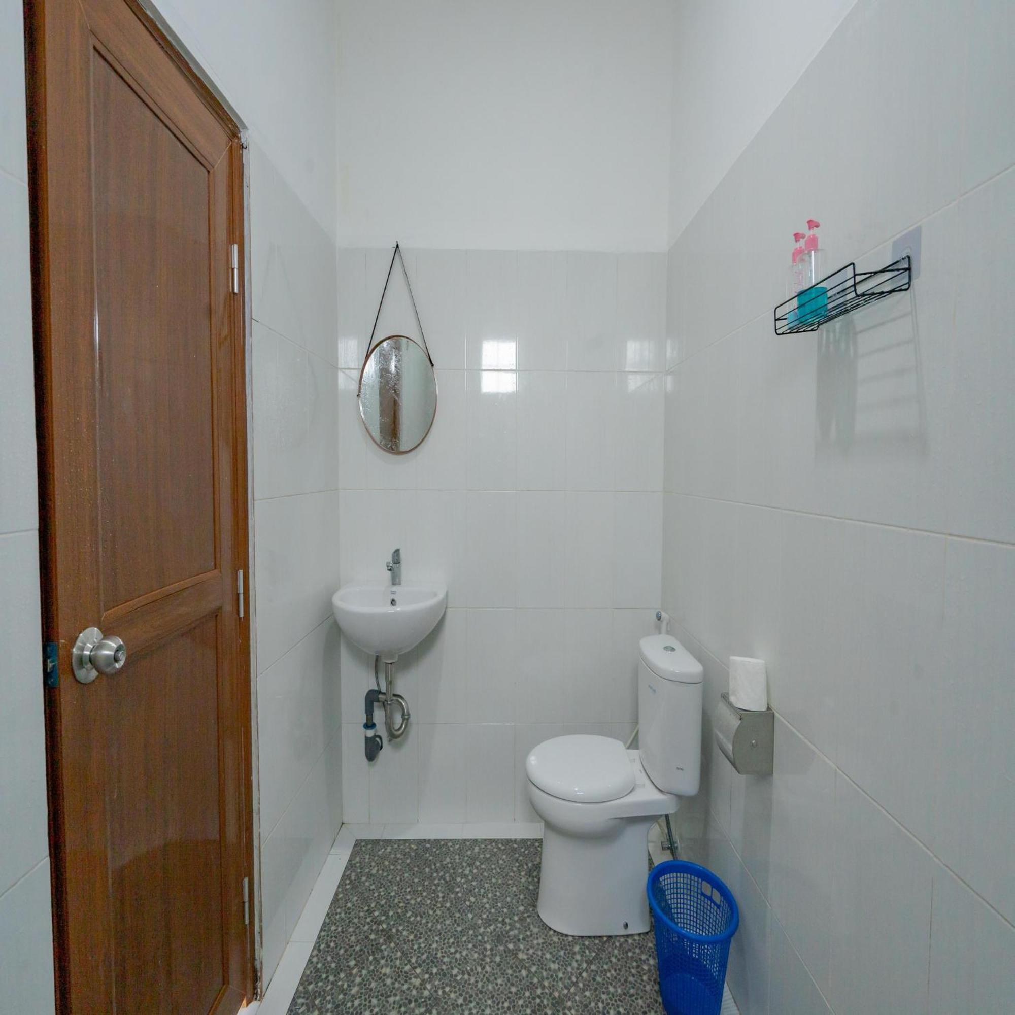 Batur Kencana Villa Mitra Reddoorz Baturaja  Exterior photo